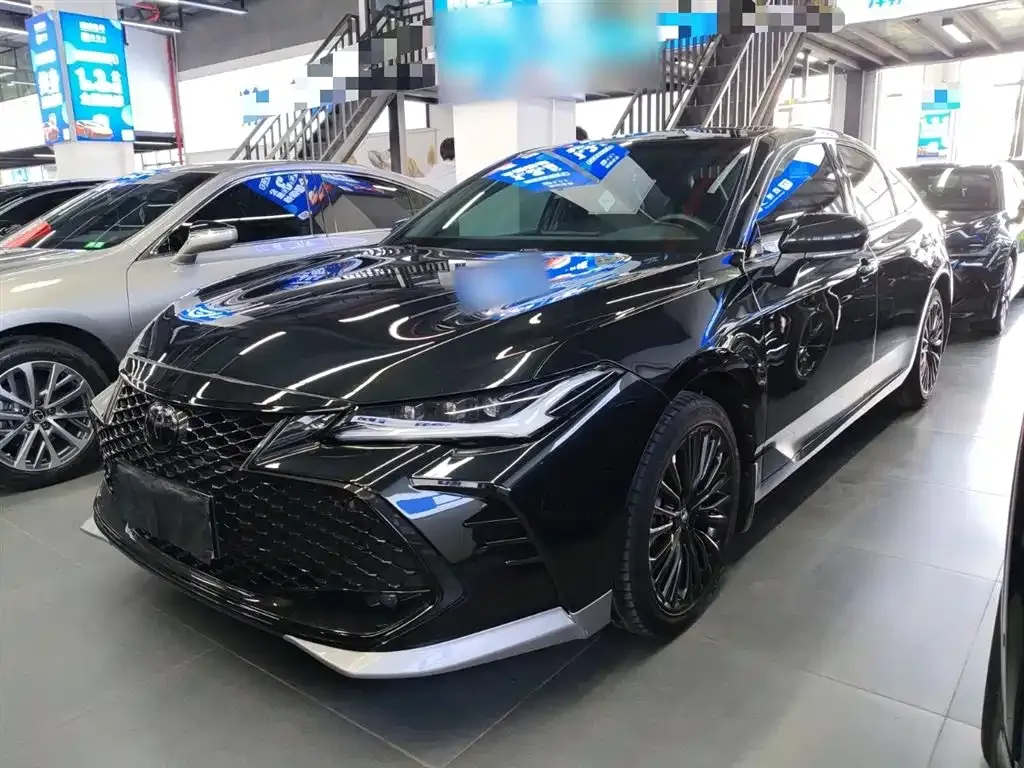 Toyota Avalon 2024 из CN, фото 1