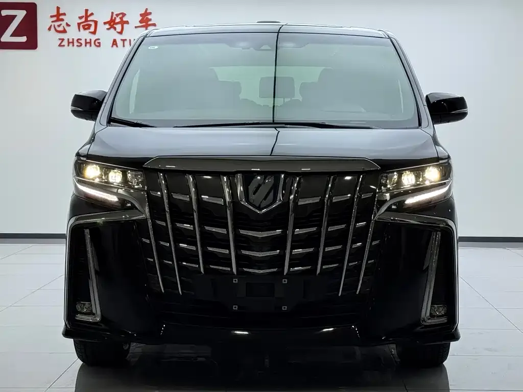 Toyota Alphard 2022 из CN, фото 3