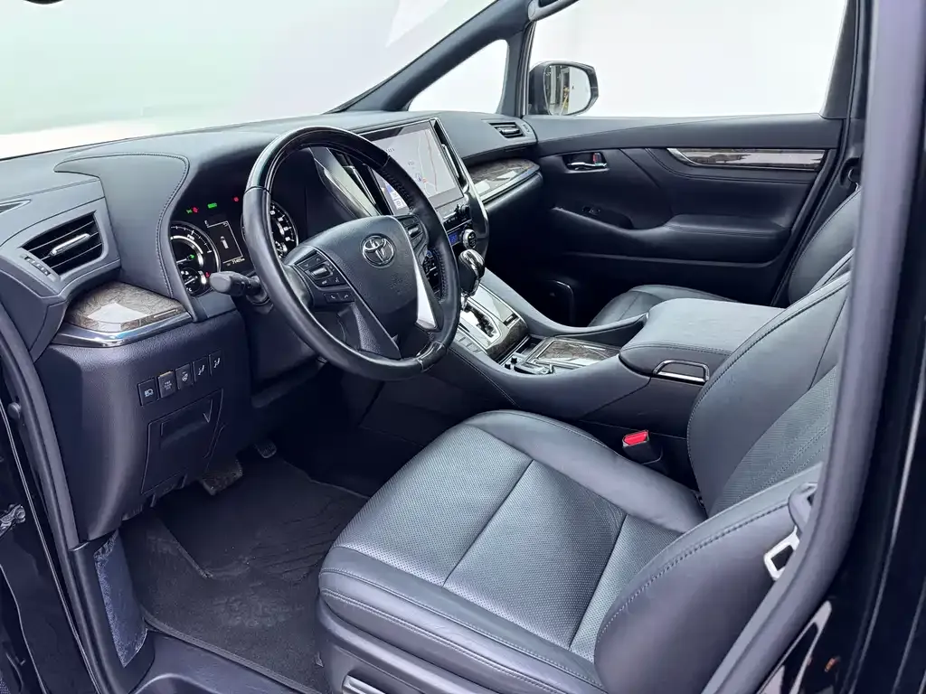 Toyota Alphard 2022 из CN, фото 2