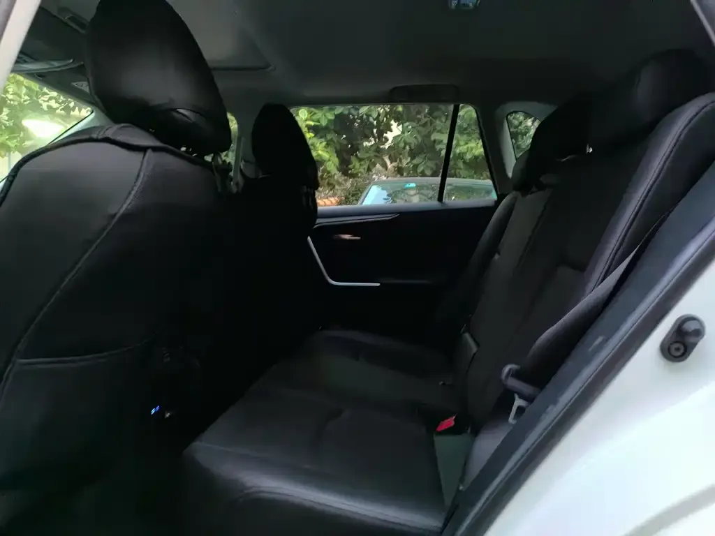 Toyota RAV4 2021 из CN, фото 6
