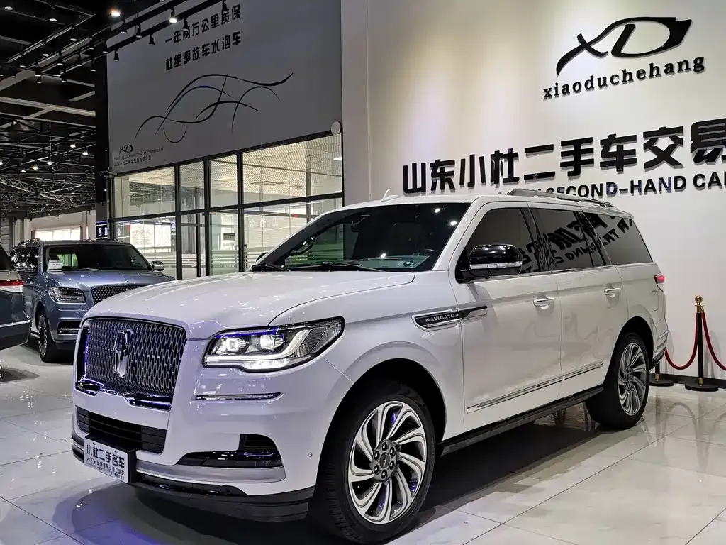 Lincoln Navigator 2023 из CN, фото 1