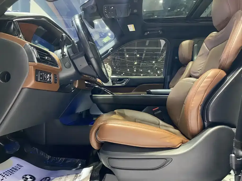 Lincoln Navigator 2023 из CN, фото 8
