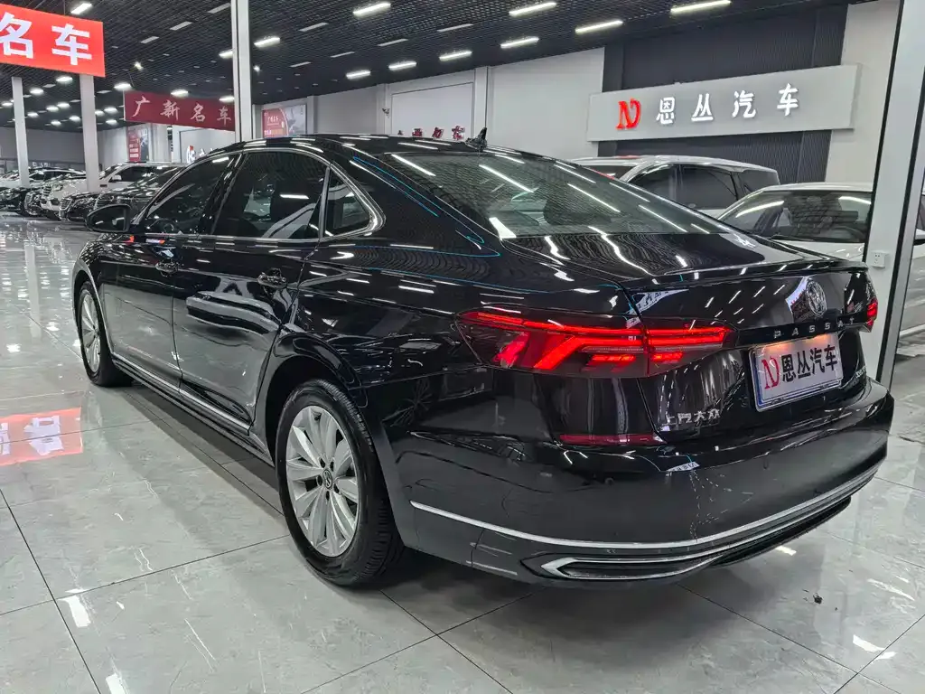 Volkswagen Passat — фото 8