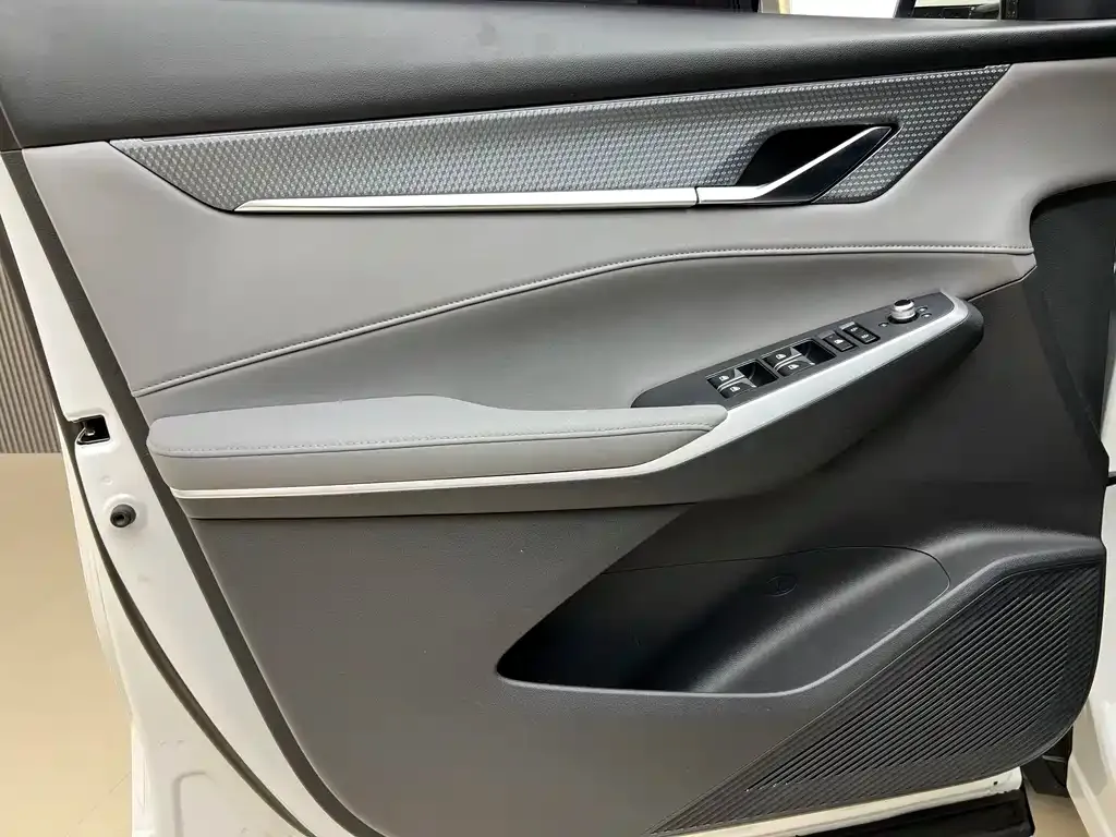 Changan CS75PLUS 2023 из CN, фото 6