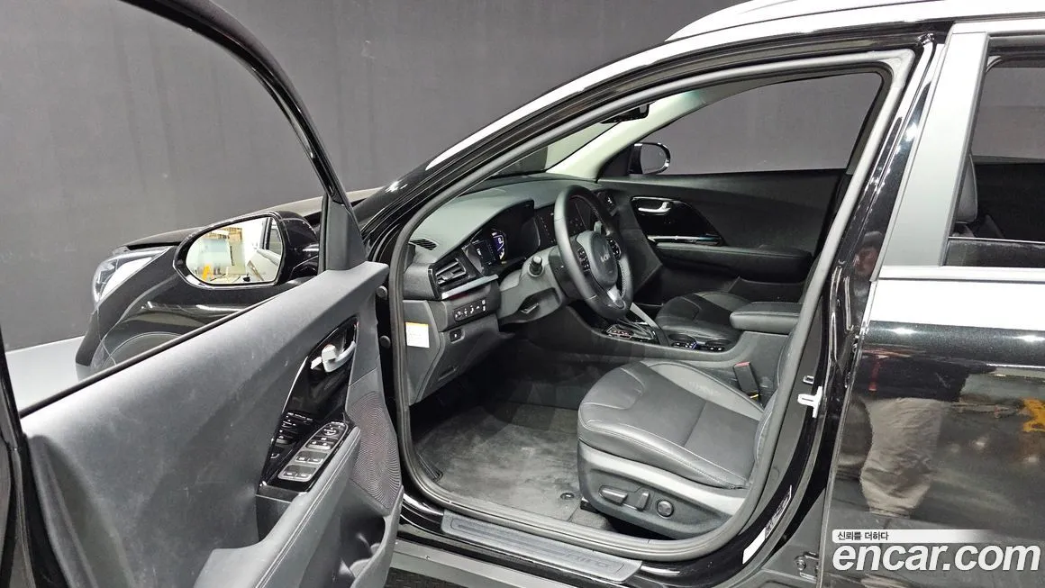 Kia Niro — фото 10