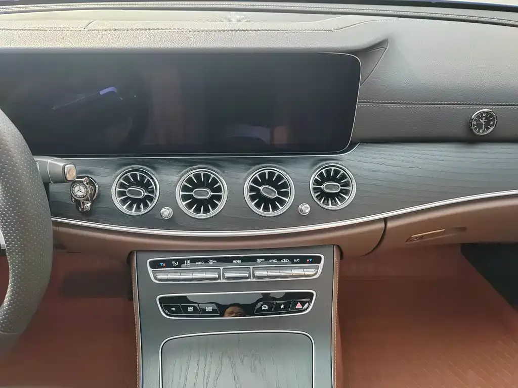 Mercedes-Benz E-Class 2023 из CN, фото 5