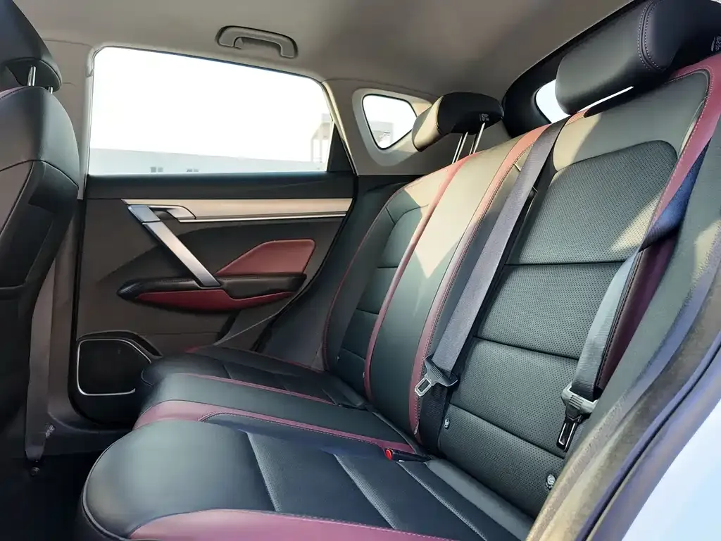 Geely Binyue 2022 из CN, фото 6