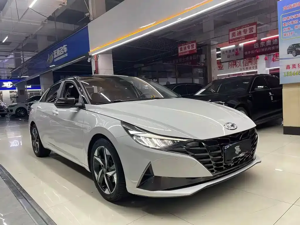 Hyundai Elantra 2022 из CN, фото 3