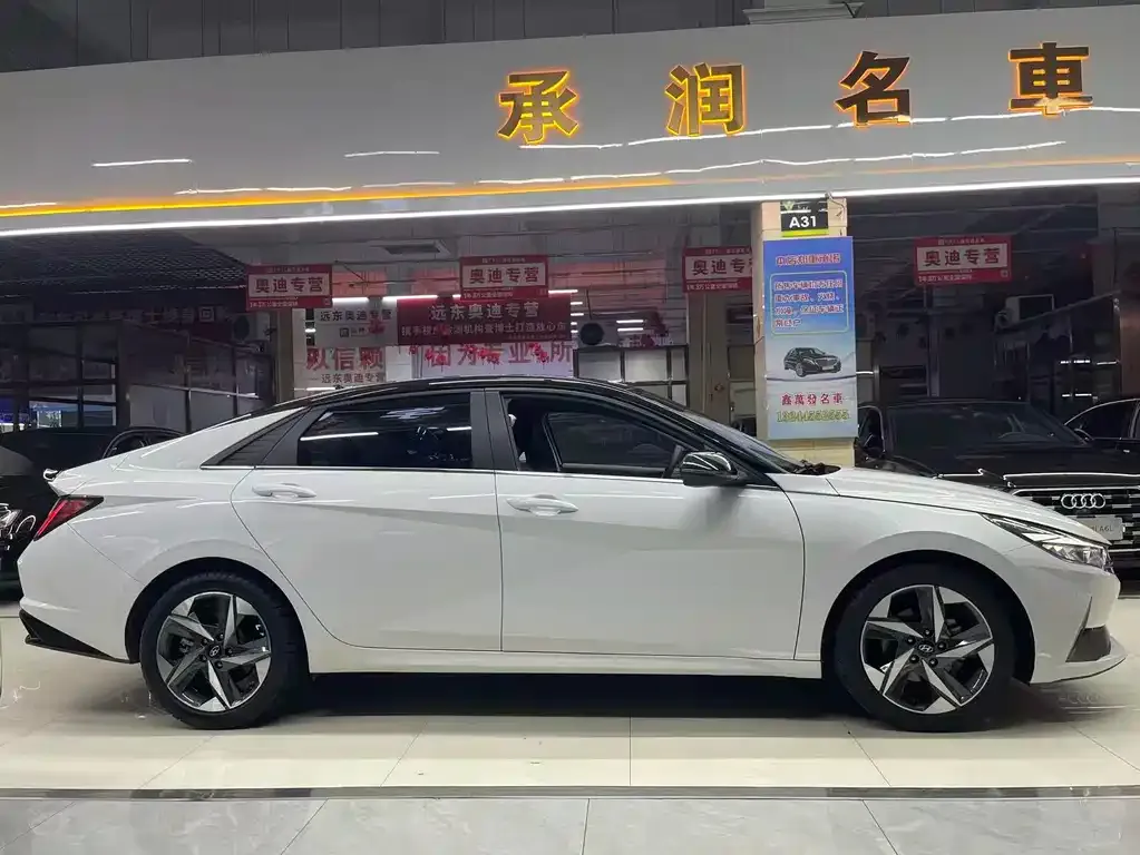 Hyundai Elantra 2022 из CN, фото 9