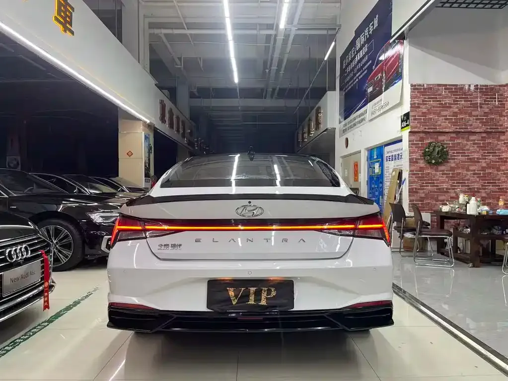 Hyundai Elantra 2022 из CN, фото 4