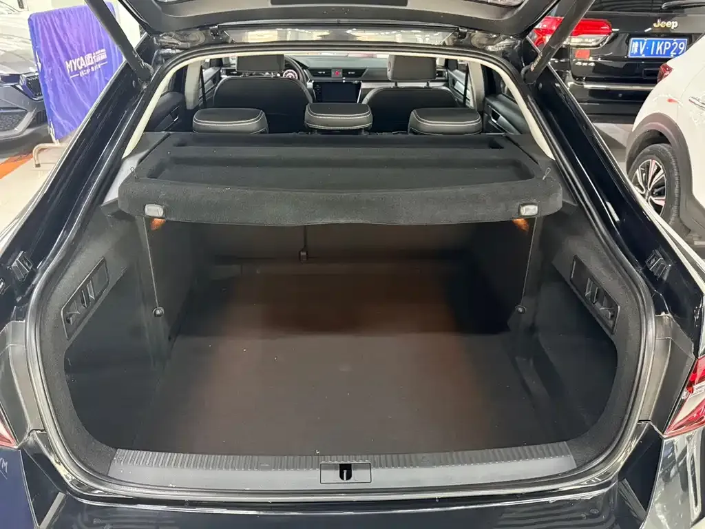 Skoda Superb 2024 из CN, фото 8