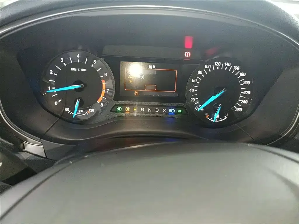 Ford Mondeo 2022 из CN, фото 4