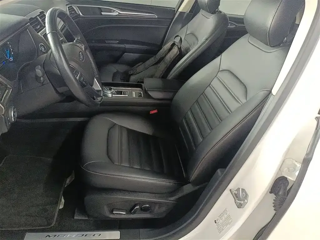 Ford Mondeo 2022 из CN, фото 8