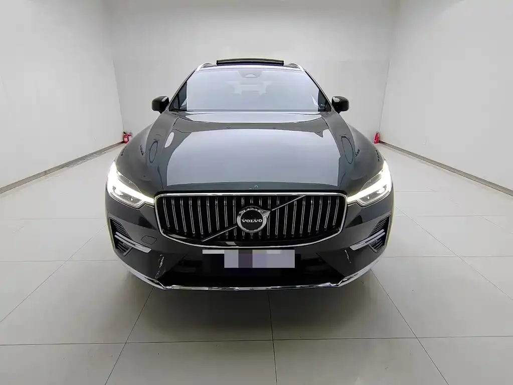 Volvo XC60 2021 из CN, фото 3