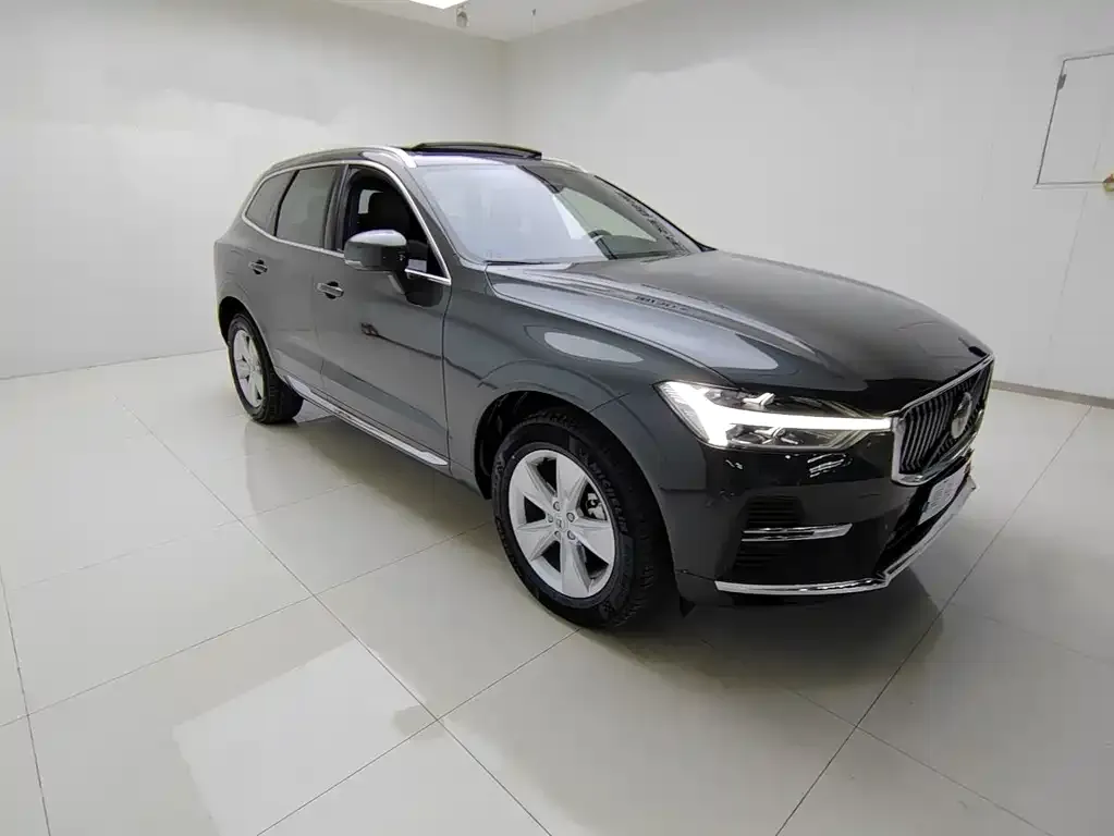 Volvo XC60 2021 из CN, фото 2