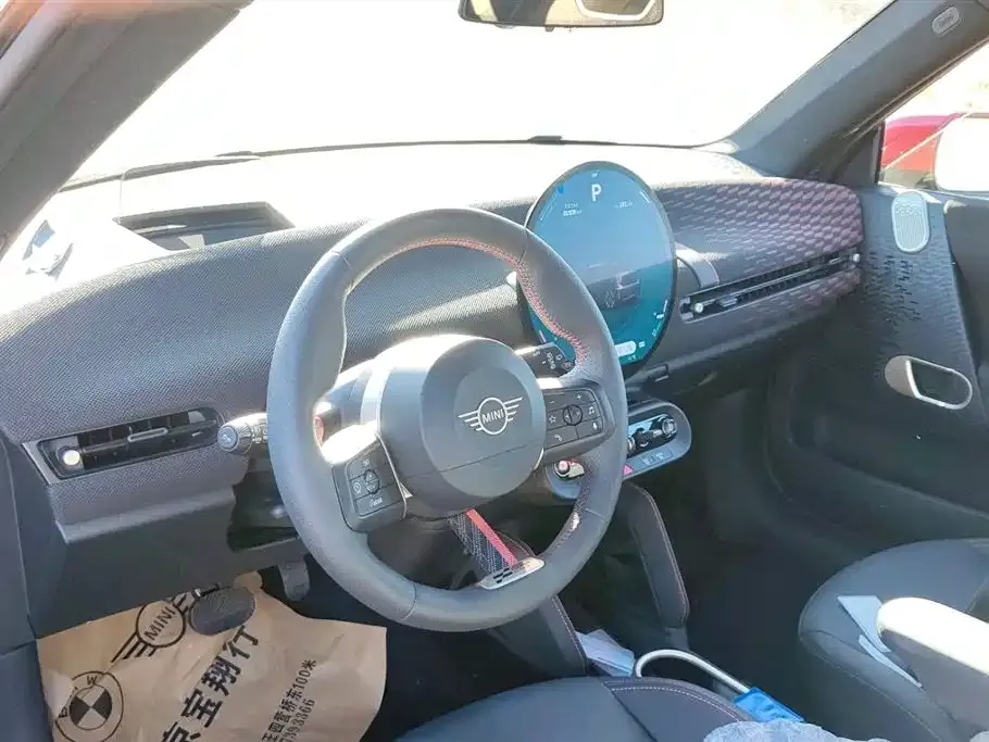 MINI JCW Electric 2025 из CN, фото 3