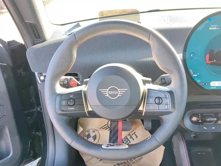 MINI JCW Electric 2025 из CN, фото 7