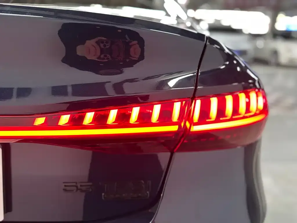 Audi A7L 2023 из CN, фото 6