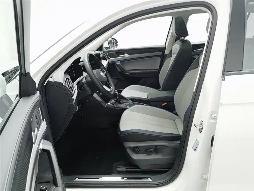 Volkswagen GTE PHEV 2024 из CN, фото 10