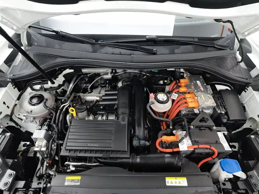 Volkswagen GTE PHEV 2024 из CN, фото 8