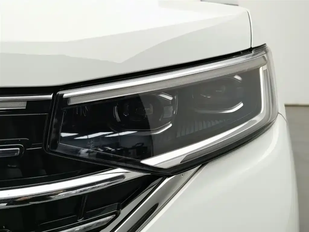 Volkswagen GTE PHEV 2024 из CN, фото 3