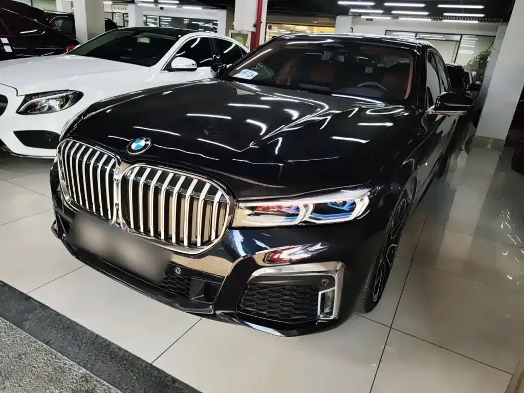 BMW 7 Series 2021 из CN, фото 1