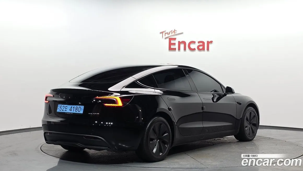 [object Object] Model 3 2024 из KR, фото 2