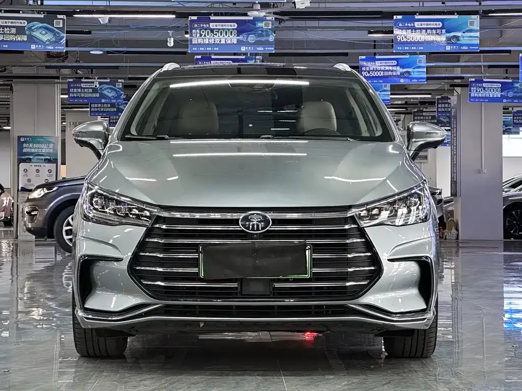 BYD MAX New Energy 2023 из CN, фото 5