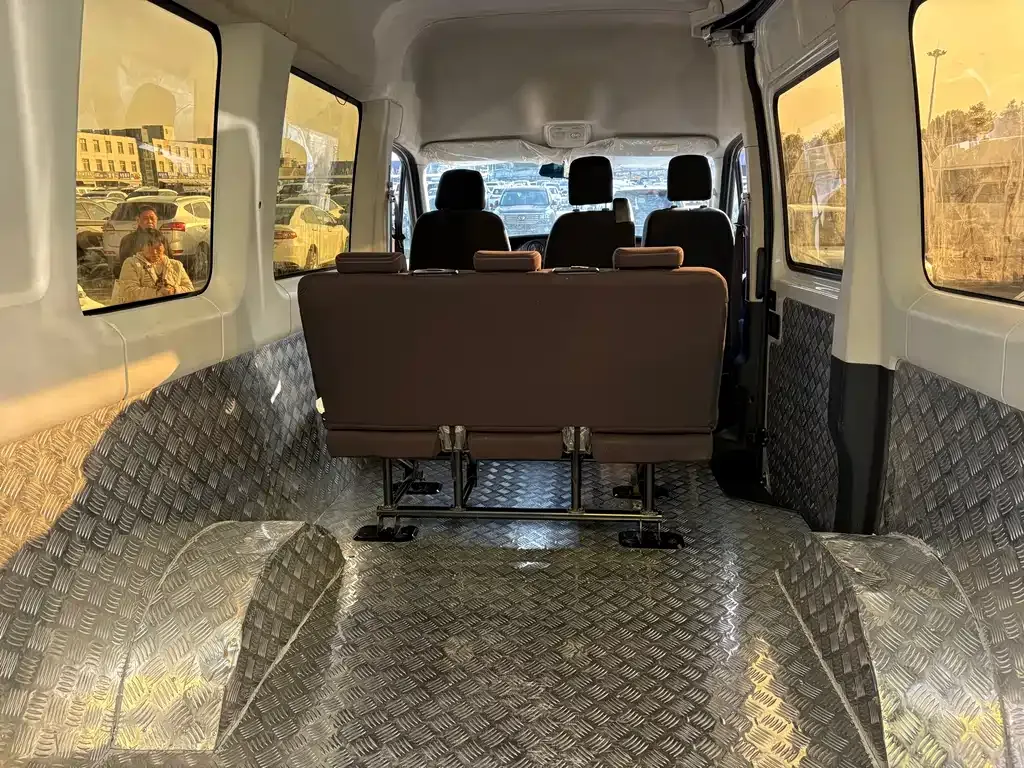 IVECO Ousheng 2022 из CN, фото 8