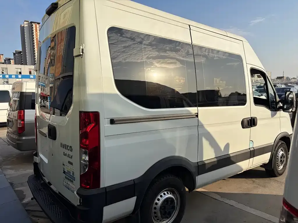 IVECO Ousheng 2022 из CN, фото 7