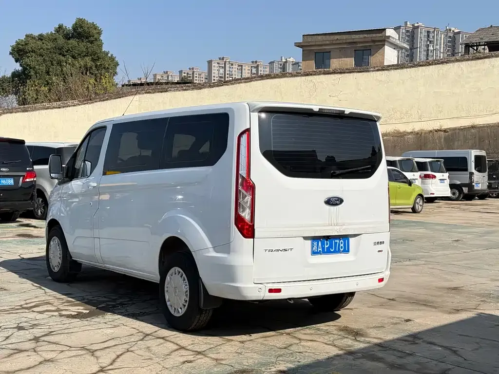 Ford Transit 2022 из CN, фото 10