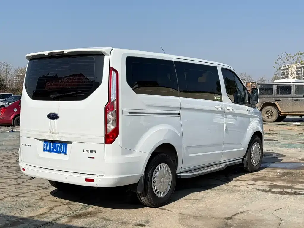Ford Transit 2022 из CN, фото 4