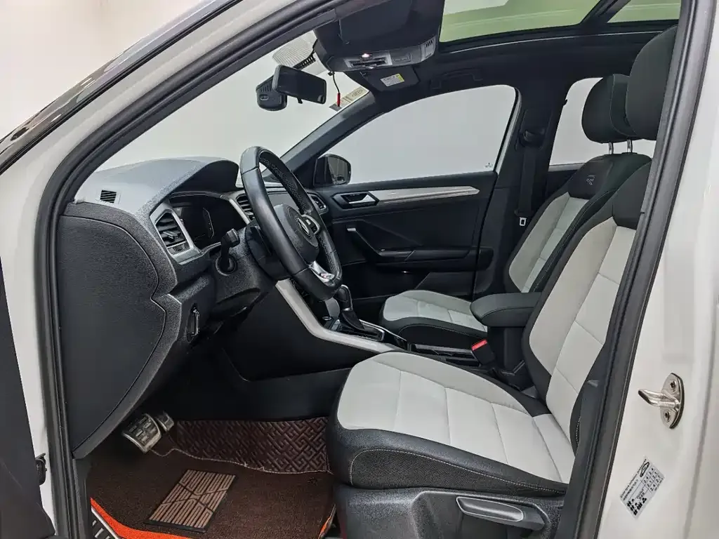 Volkswagen T-Roc 2022 из CN, фото 6
