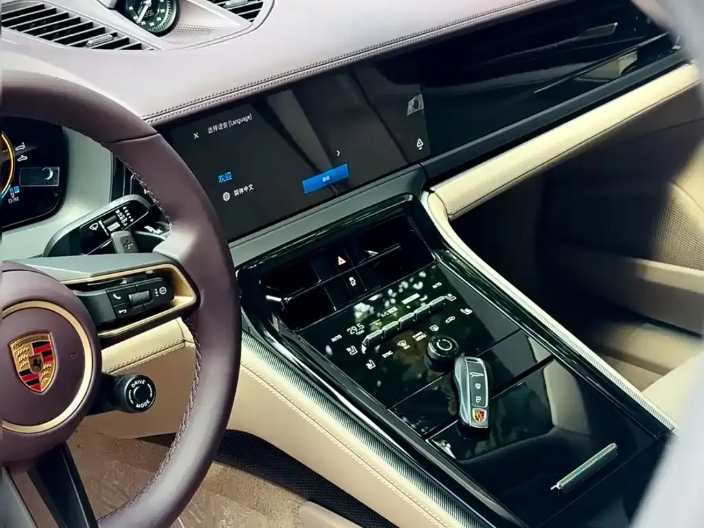 Porsche Panamera 2025 из CN, фото 8