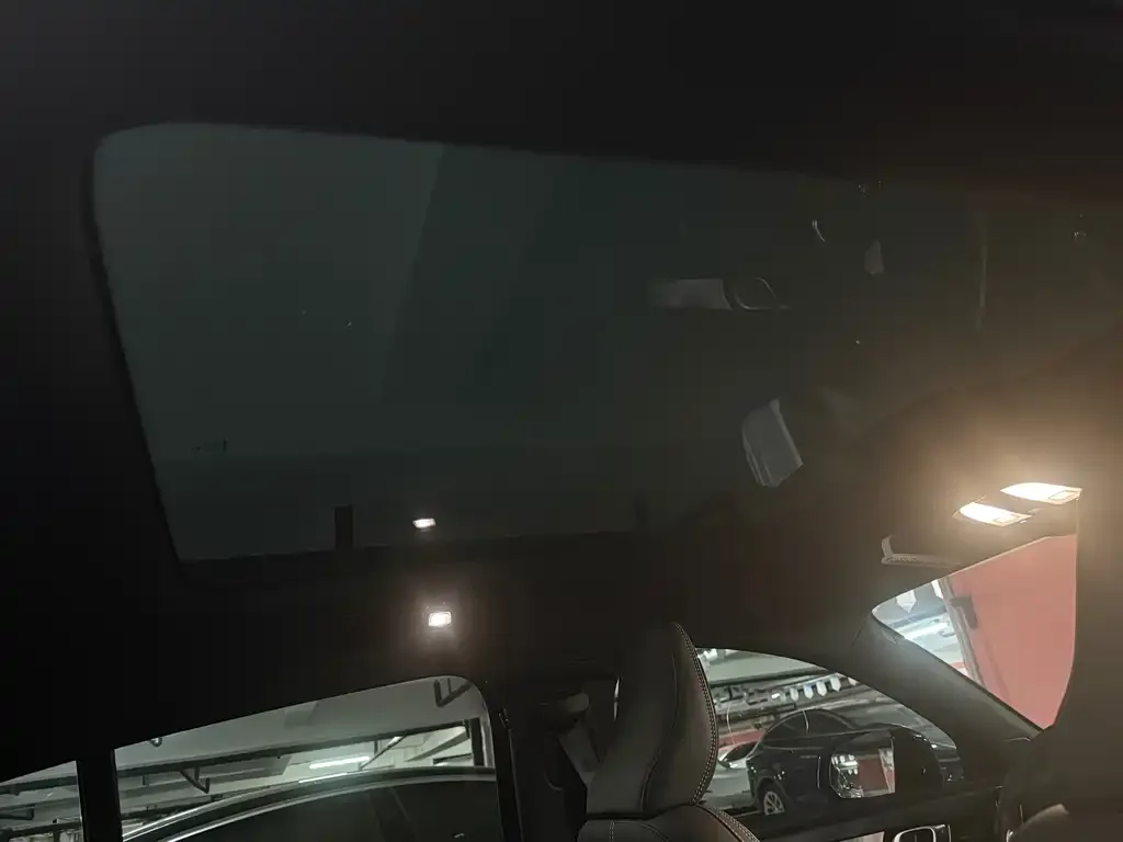 Volvo C40 2023 из CN, фото 10