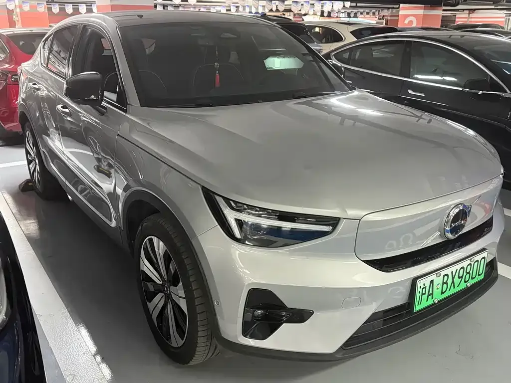 Volvo C40 2023 из CN, фото 2