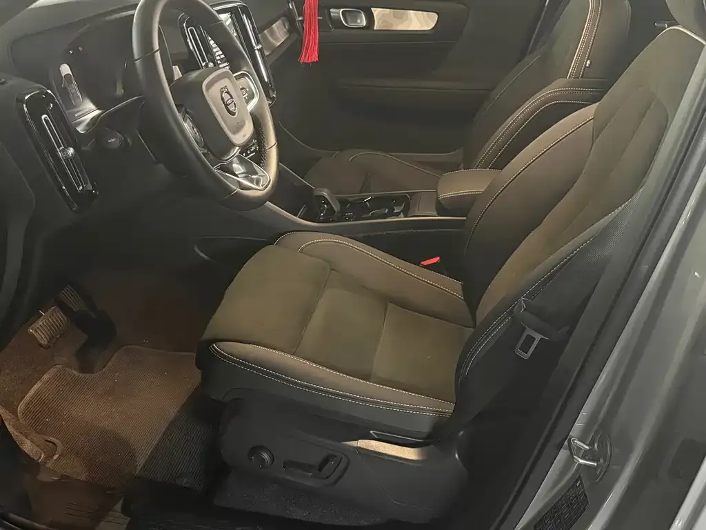 Volvo C40 2023 из CN, фото 4