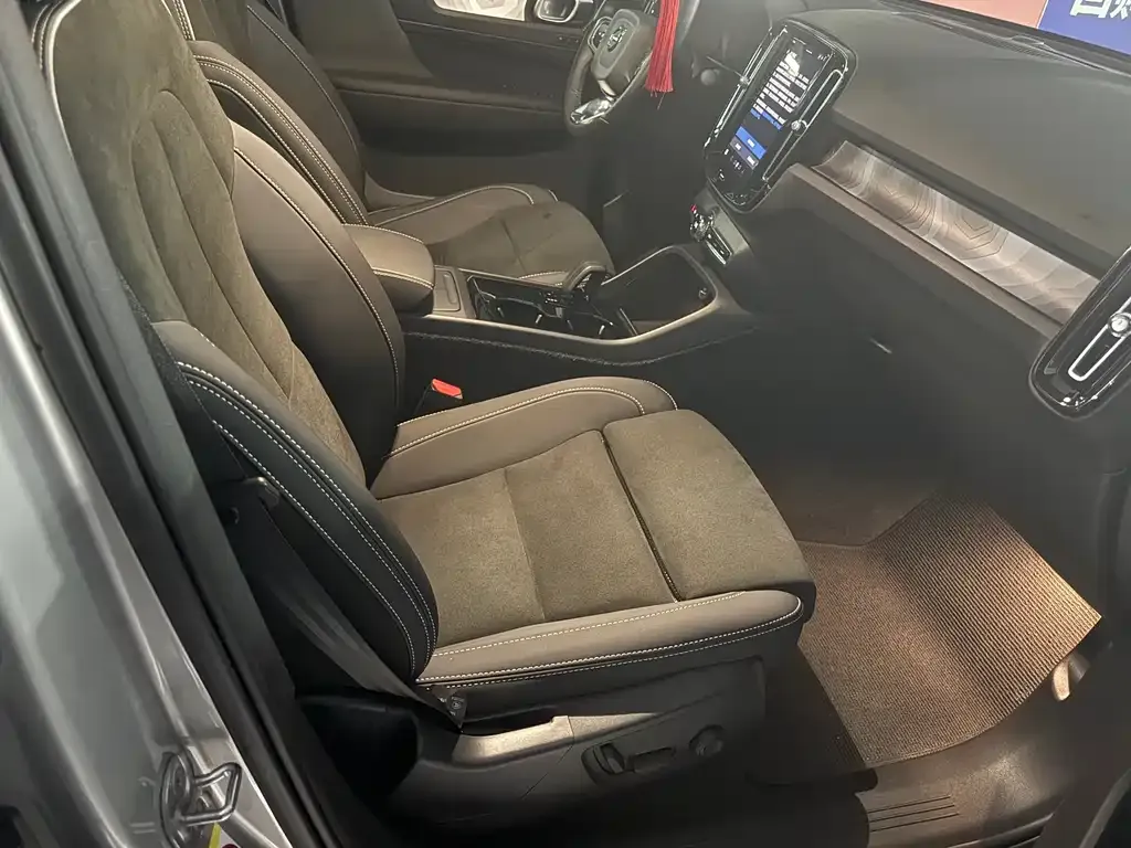 Volvo C40 2023 из CN, фото 9