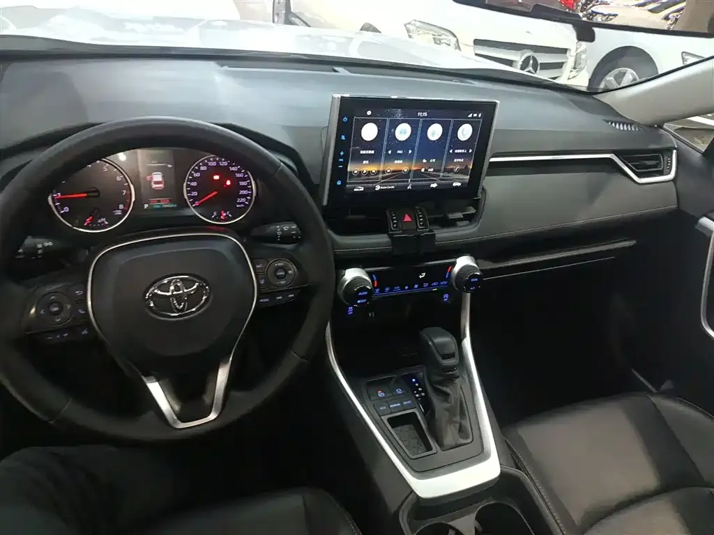 Toyota Wildlander 2021 из CN, фото 10