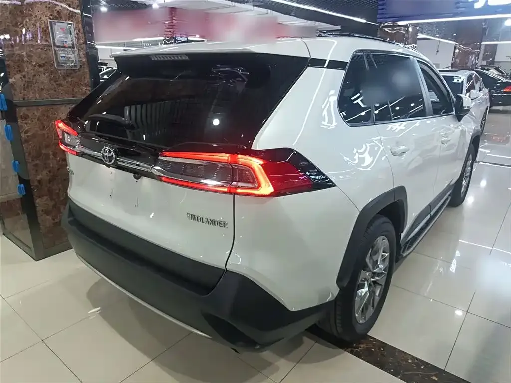 Toyota Wildlander 2021 из CN, фото 7