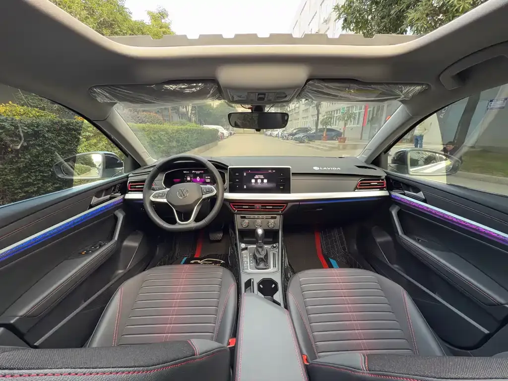 Volkswagen Lavida 2023 из CN, фото 2