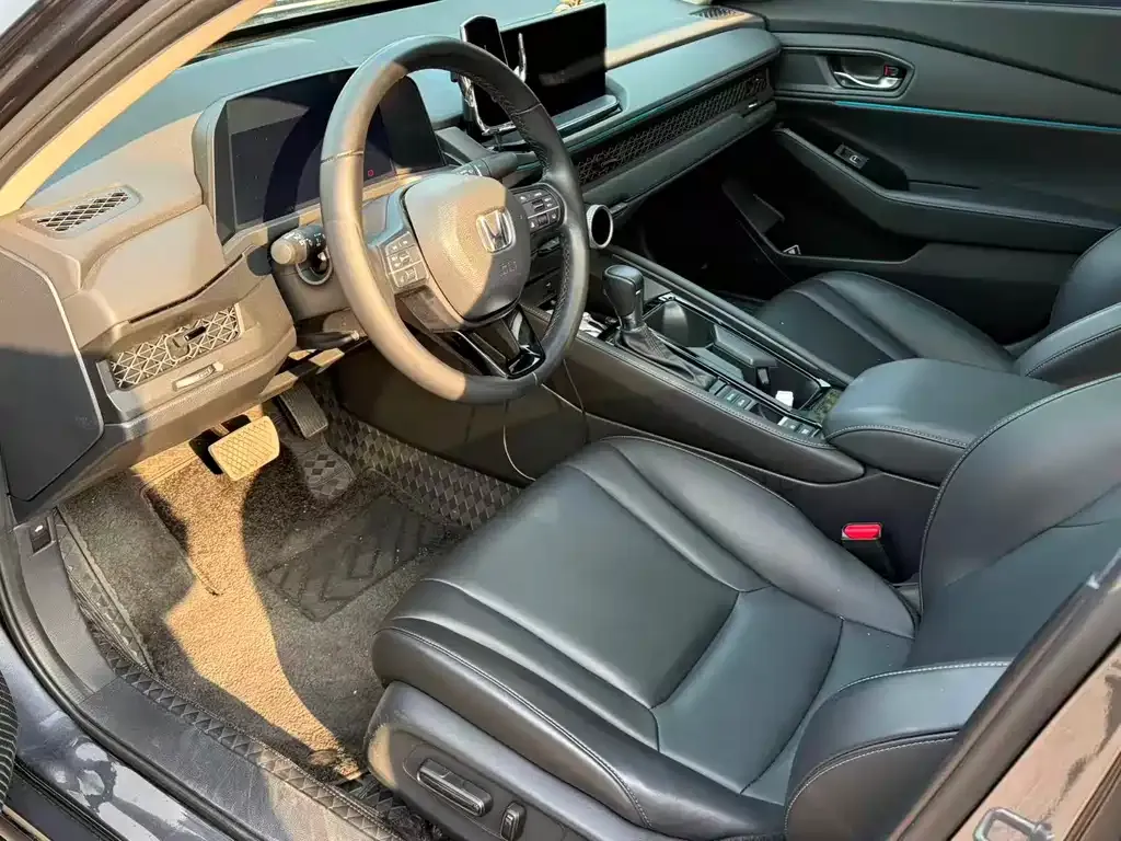 Honda Accord 2024 из CN, фото 10