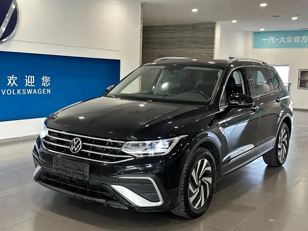 Volkswagen Tiguan L 2023 из CN, фото 3