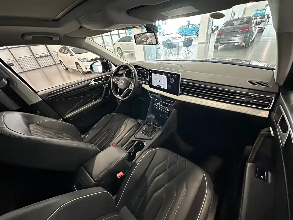 Volkswagen Tiguan L 2023 из CN, фото 6