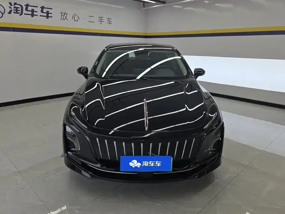 Hongqi E-QM5 — фото 2