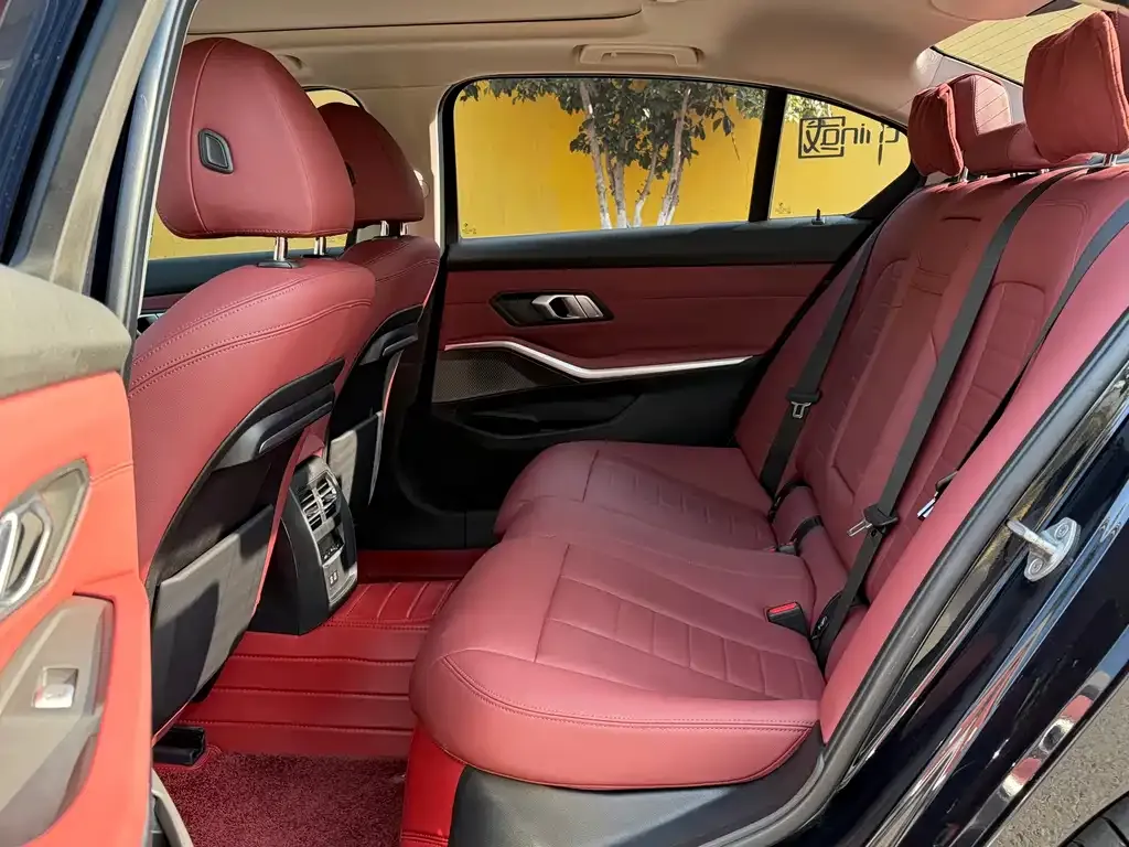 BMW 3 Series 2021 из CN, фото 2