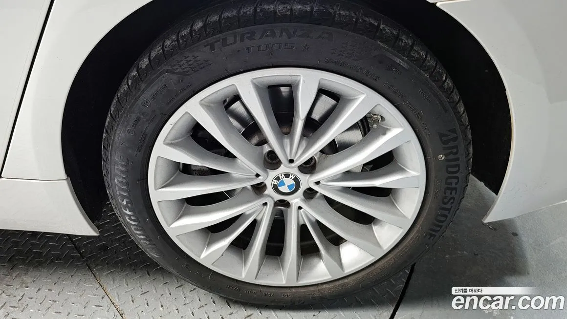 BMW 5-Series 2021 из KR, фото 8