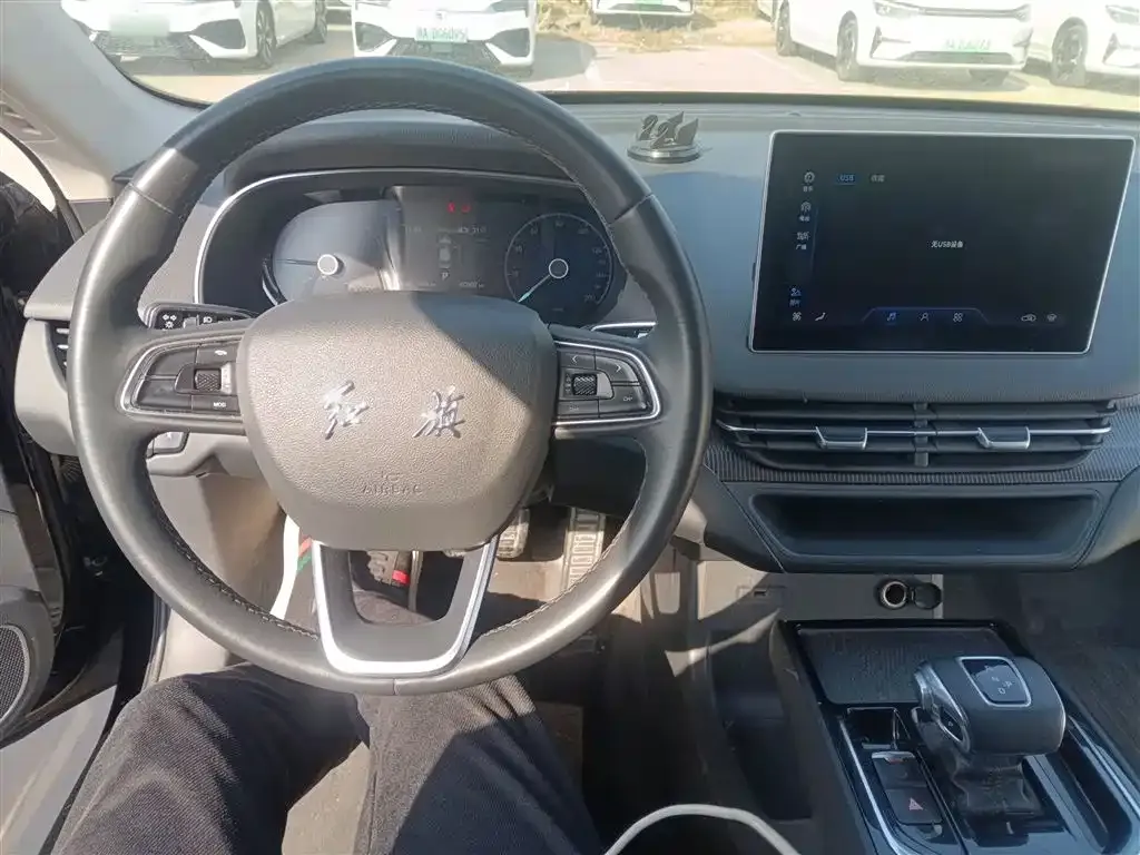 Hongqi E-QM5 2023 из CN, фото 4