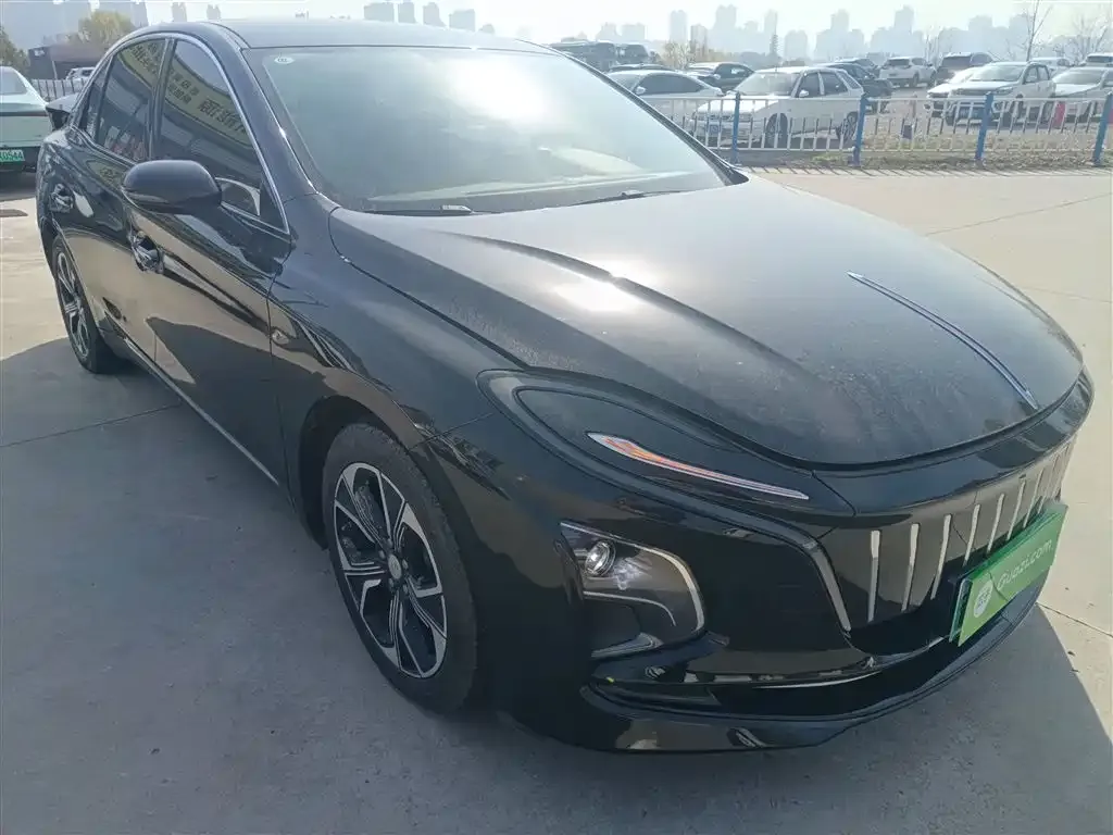 Hongqi E-QM5 2023 из CN, фото 9