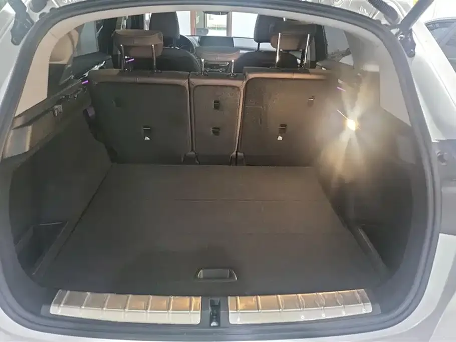BMW X1 2021 из CN, фото 8